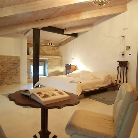 Bed & Breakfast Br1 Cibo & Benessere 3*
