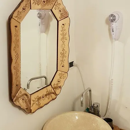 Alojamento de Acomodação e Pequeno-almoço Br1 Cibo & Benessere 3*