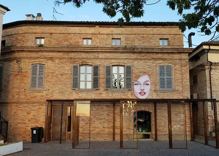 Br1 Cibo & Benessere Couette-café 3*